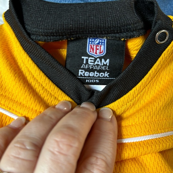 NFL TEAM APPAREL REEBOK KIDS STEELERS ONSIE - Picture 3 of 4